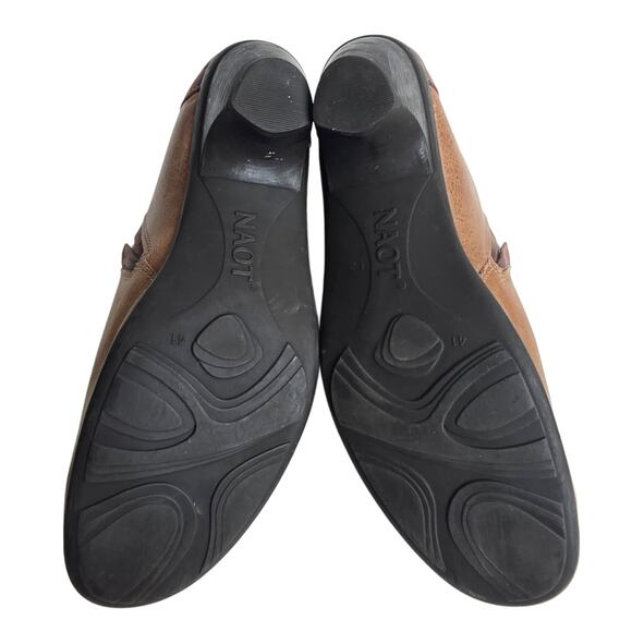Leather Shootie Naot Brown Oxford Size 10 Heeled Slip On Shoes - Picture 9 of 11